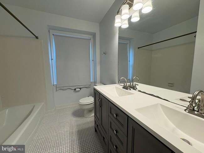Building Photo - 5301 New Church Ct