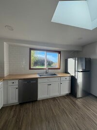 Building Photo - 1466 Janes Rd