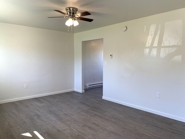 Building Photo - Newly renovated, affordable, 3 bed/1 bath ...