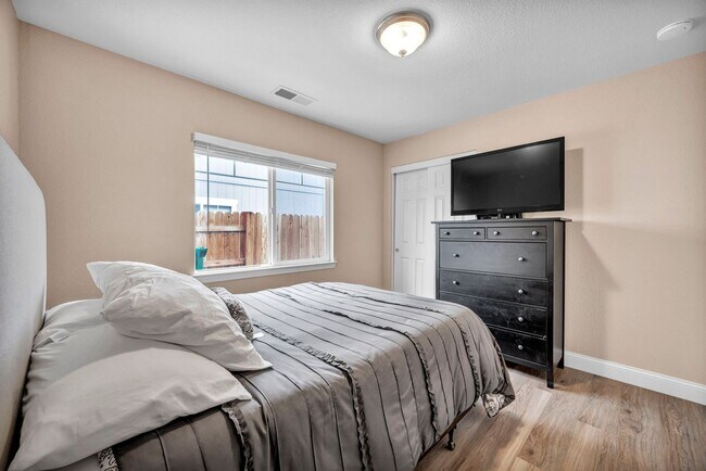 Building Photo - Currently being enjoyed by another resident - Available for move-in April 5th. Accepting tours fo...