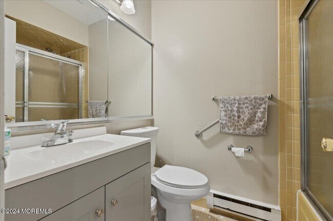 Building Photo - 173 Amberly Dr