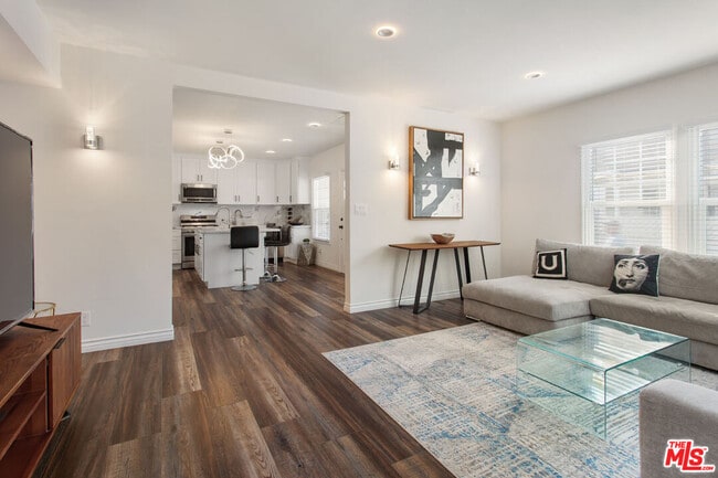 Building Photo - 5542 Harold Way