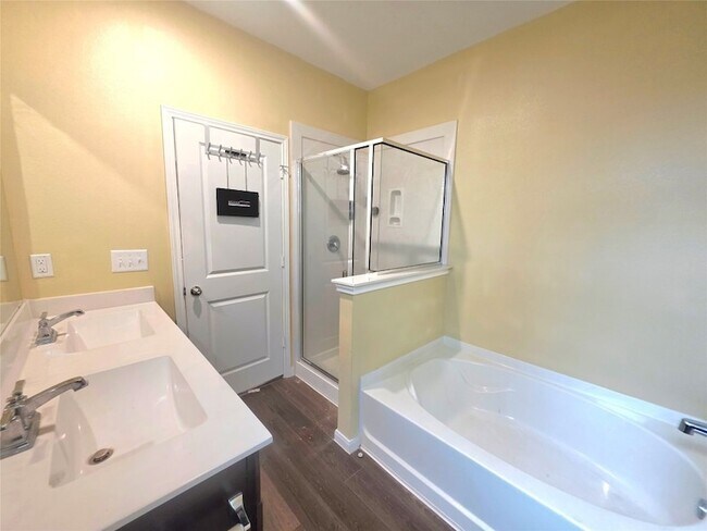 Building Photo - 17806 Juneberry Seed St