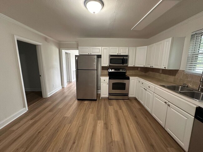 Building Photo - Immaculate 3 Bedroom Home For Rent In Soug...