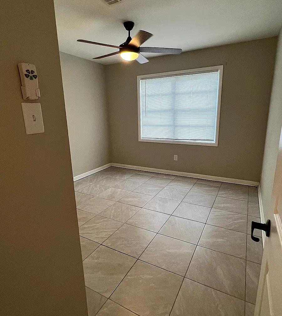 Building Photo - 4109 Parkway Dr