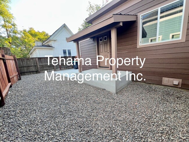 Building Photo - 304 Jefferson St