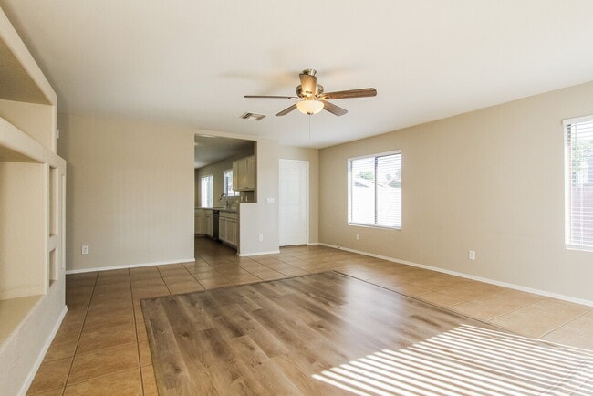 Building Photo - 11409 W Cambridge Ave