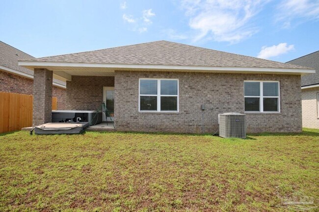 Building Photo - 5875 Sargassum Ln
