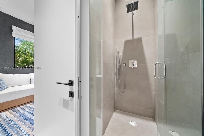 Building Photo - 4585 Nautilus Dr