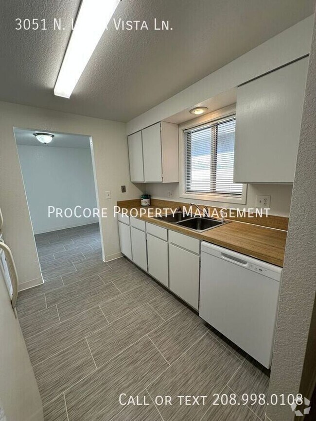 Building Photo - 3051 N Linda Vista Ln