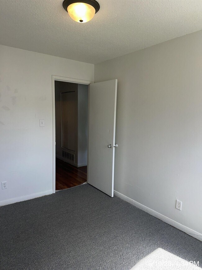 Building Photo - 3235 Schilling St