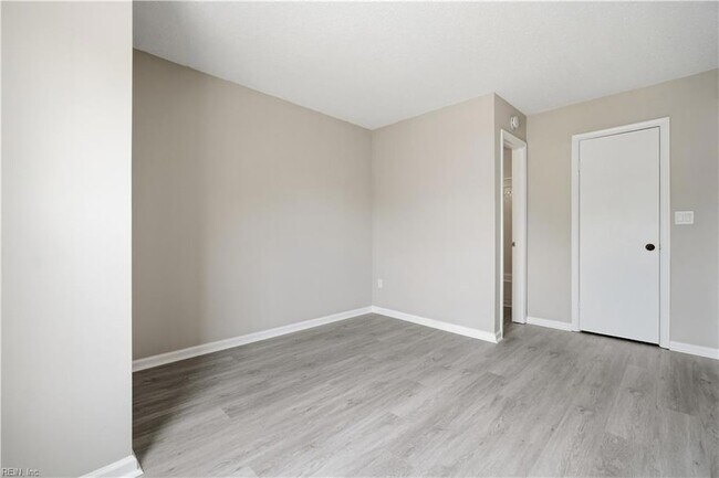 Building Photo - 317 Ferdinand Cir