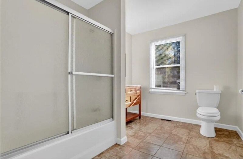 Building Photo - 170 Shiloh Run NW