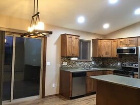 Building Photo - 4421 S Tribbey Trl