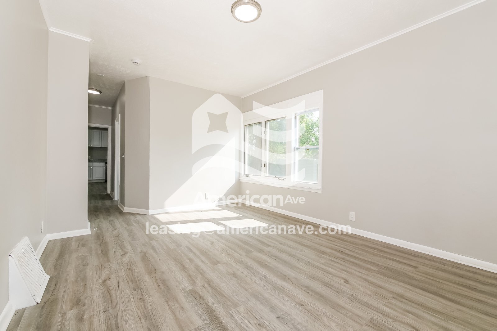 Building Photo - 4262 Maple St