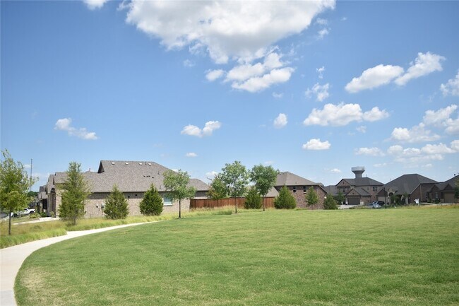 Building Photo - 912 Slate Ln