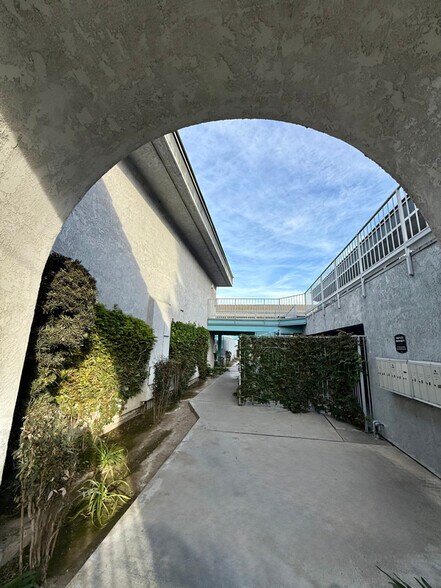 Building Photo - 1400 Peckham St