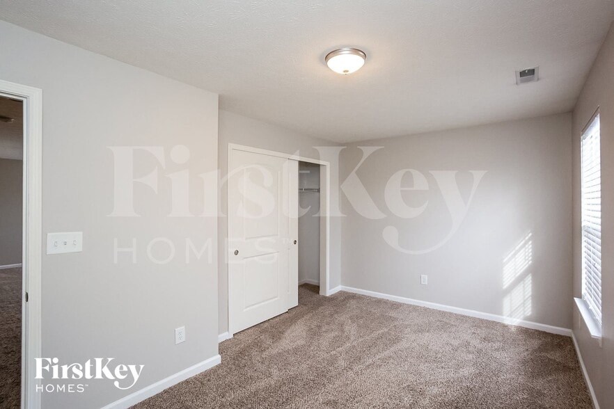 Building Photo - 15515 Sibley Ln