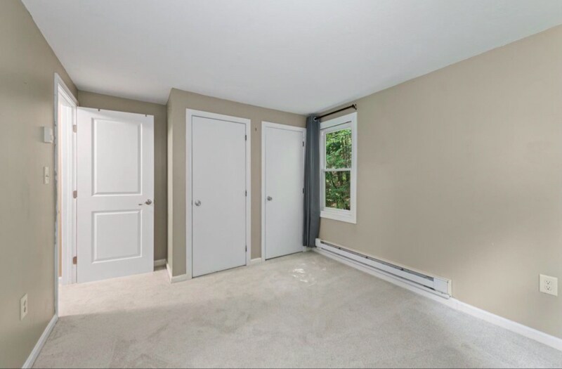 Building Photo - 33 Plaza Village Rd