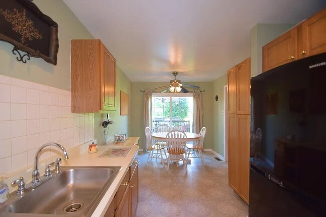 Building Photo - 555 Broxton Ct