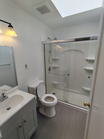 Bathroom 2 - 3624 San Bruno Ave