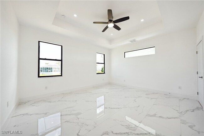 Building Photo - 4309 NW 38th Ave