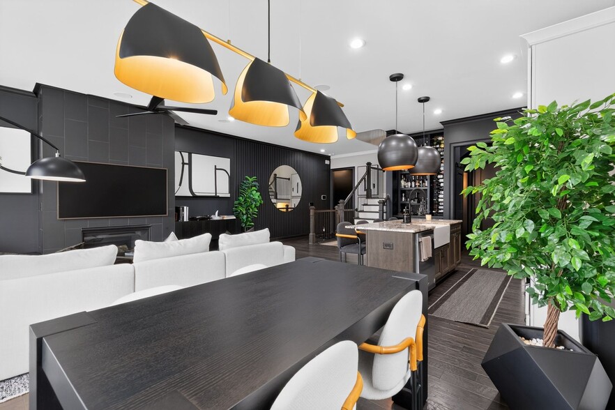 Building Photo - 3487 Fenton Dr