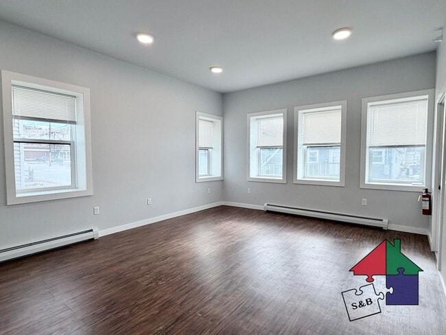 Building Photo - 33 Granite St