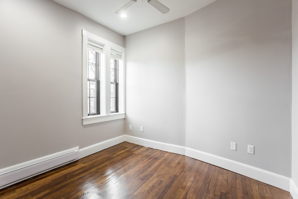 Building Photo - 534 Tremont St