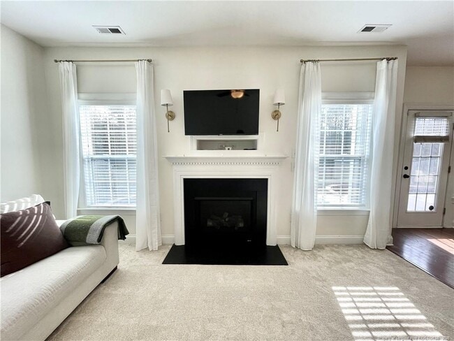 Building Photo - 126 Watchmen Ln