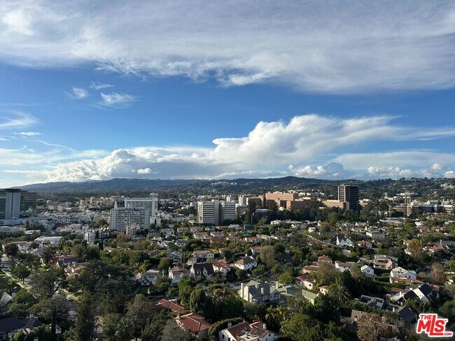 Building Photo - 10701 Wilshire Blvd
