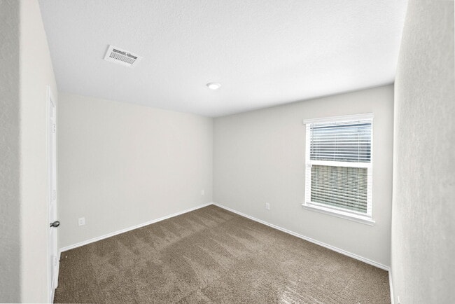 Building Photo - 3 Bedroom Rental in Convenient West San An...