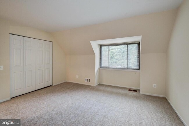 Building Photo - 1502 Farsta Ct