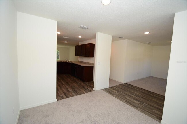 Building Photo - 93 Panorama Dr