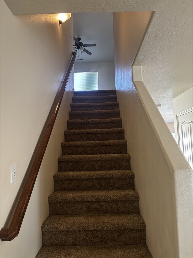 Building Photo - 2431 Ox Yoke Dr