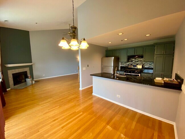 Building Photo - 5S510 Scots Dr