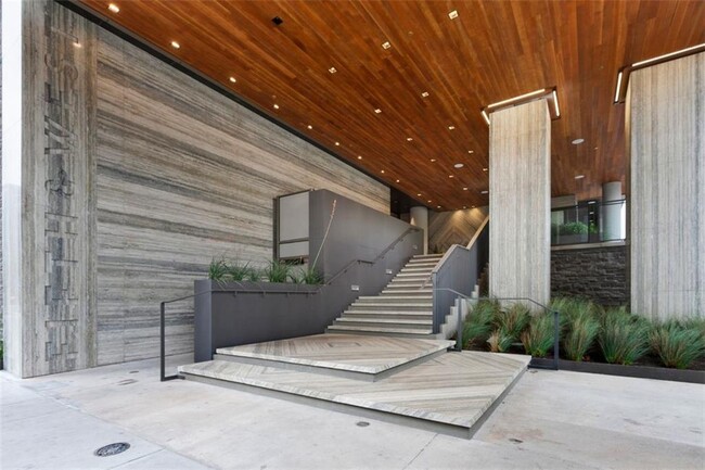 Building Photo - 501 West Ave