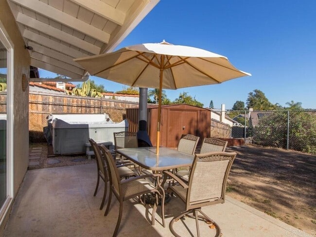 Building Photo - 648 Morro Rd