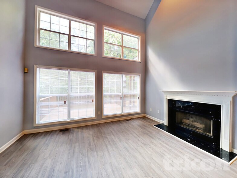 Building Photo - 9747 Whitetail Rd