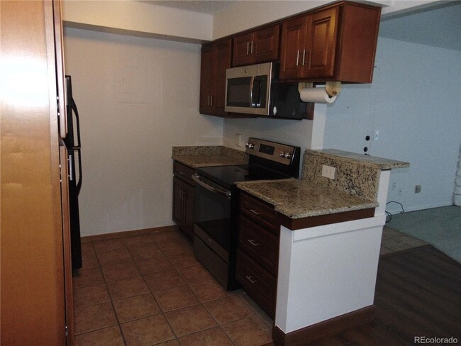 Building Photo - LOCATION LOCATION!! Newly updated 1-bed, 1...