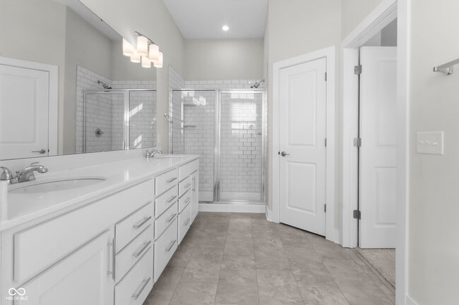 Building Photo - 812 Kinzer Ave