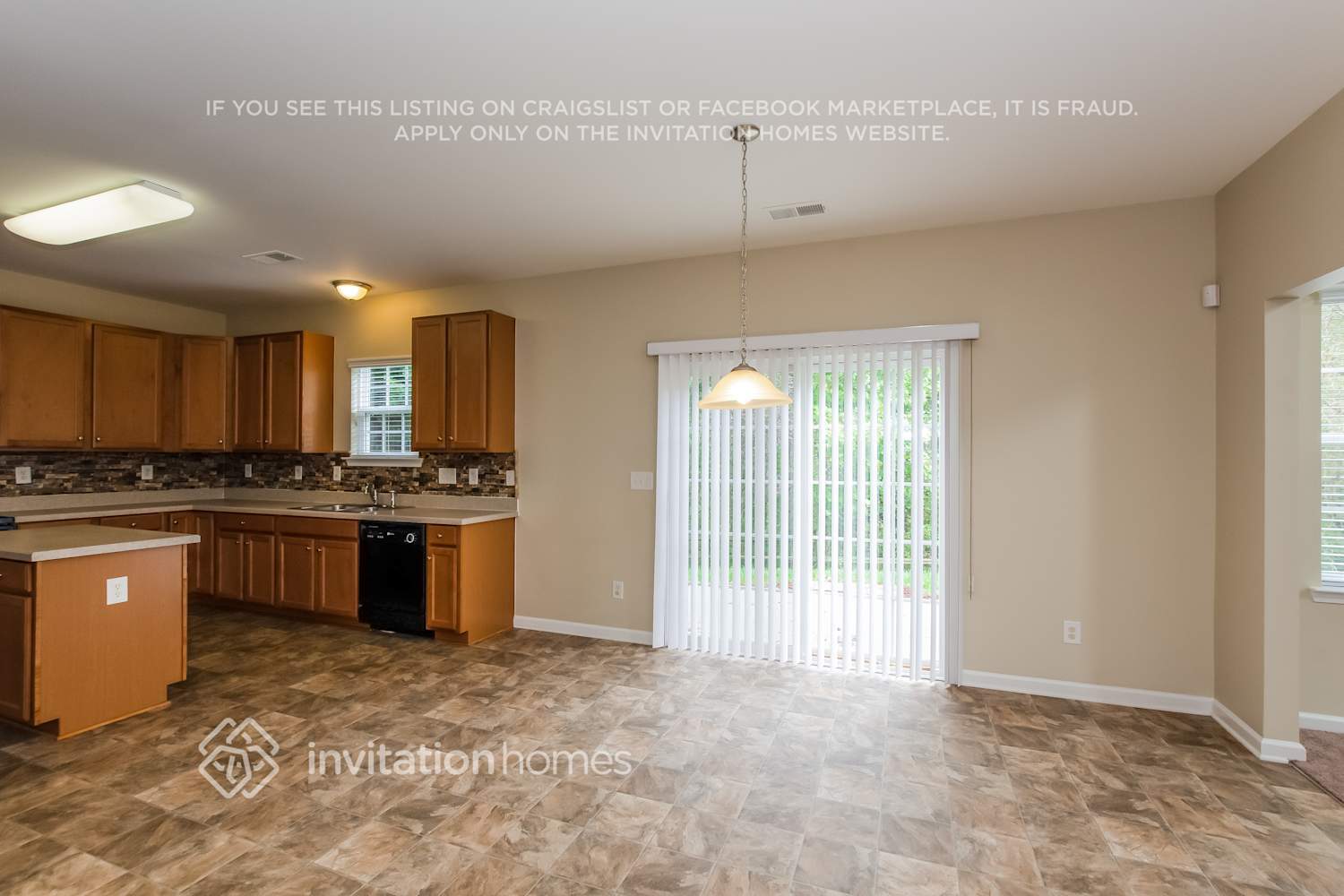 Building Photo - 12132 Palomar Dr