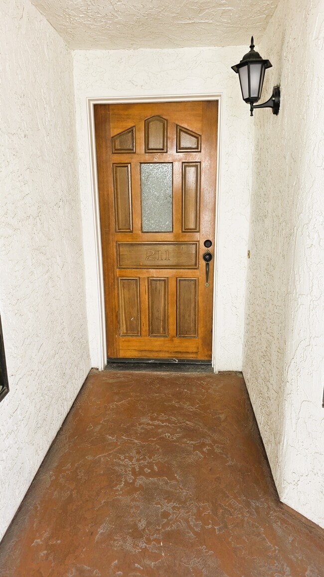 Building Photo - 3525 Lebon Dr