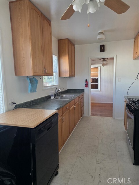 Building Photo - 808 N 10th Ave