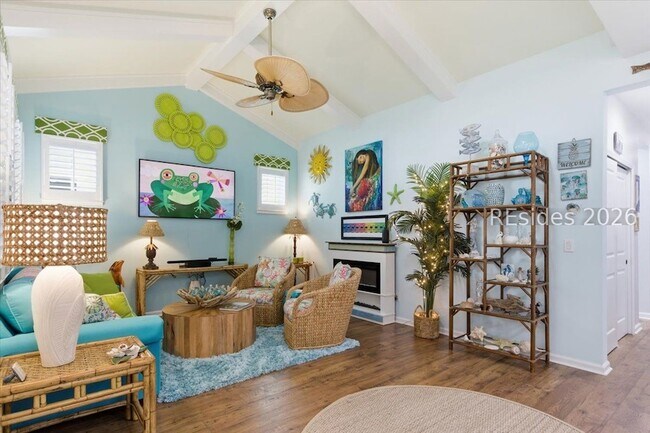 Building Photo - 247 Tropics Ave