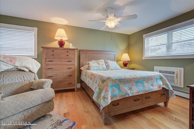 Building Photo - 169 Wharfside Dr