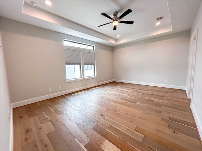 Building Photo - 1735a Moritz Dr