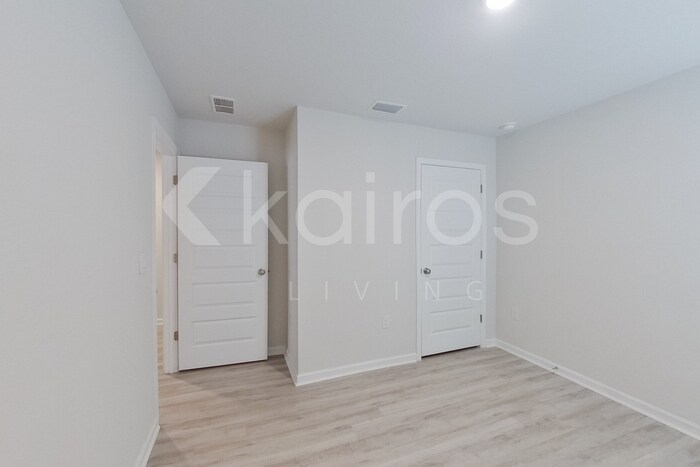 Building Photo - 152 Swallowtail Ln