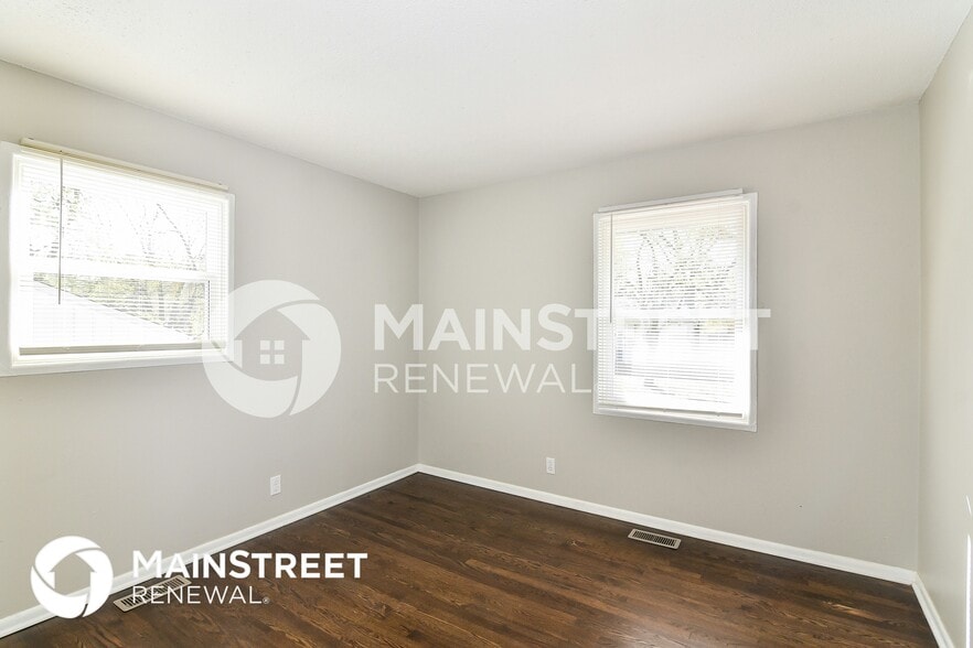 Building Photo - 8702 E 91 St