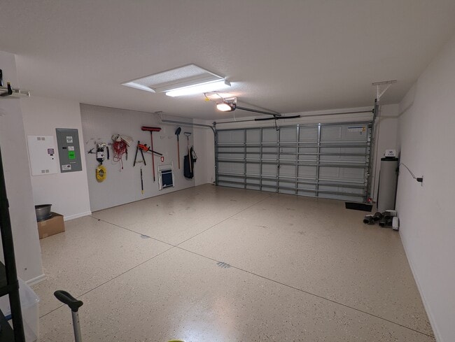 Building Photo - 3156 Brine Way